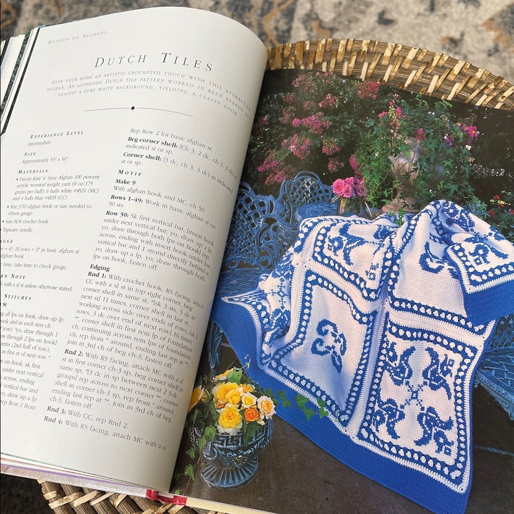 Introduction to Crochet Patterns Book - Picture 8 of 16